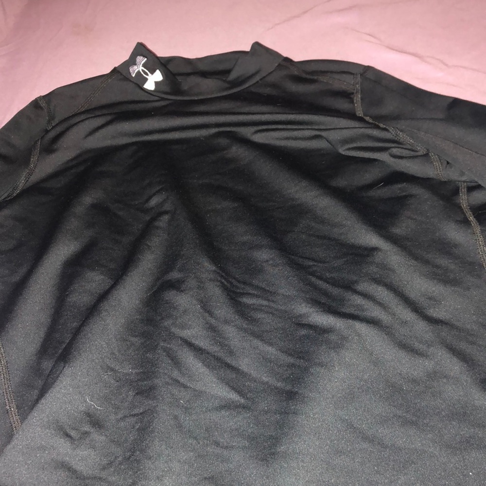 Black under armour long sleeve cold gear